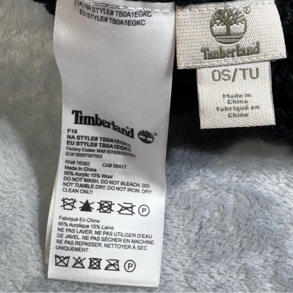Timberland Cable Beanie Pom O/S Women's Black Wool Blend Leather Loop Fold Up - Picture 5 of 5